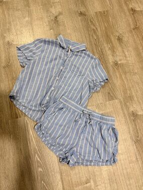 Auden Light Blue and White Striped Sleep set  size small.